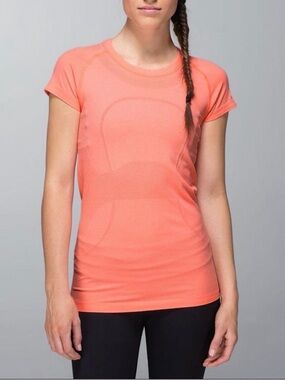 lululemon athletica Swiftly Tech Short Sleeve Crew Heathered Alarming in Coral